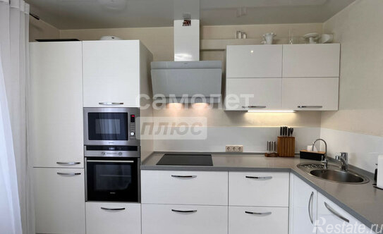 Продажа 2-комн квартиры на вторичном рынке ул Островитянова,  д. 9,  к. 3