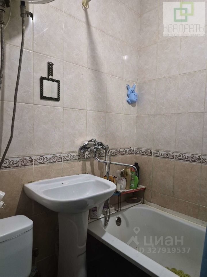 Продажа 2-комн квартиры на вторичном рынке Красное Село, улица Лермонтова,  д. 72