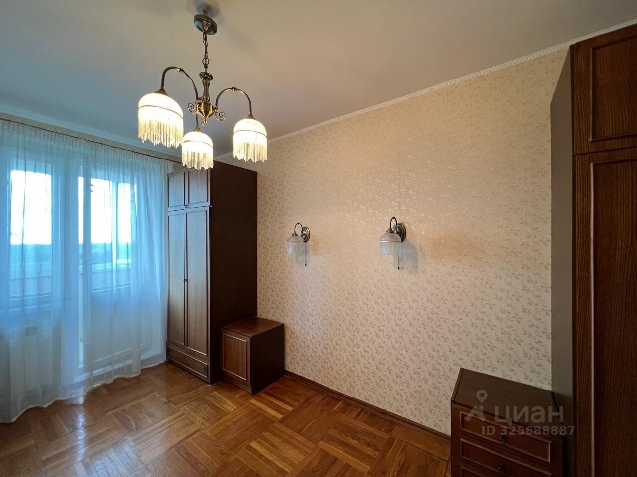 Продажа 3-комн квартиры на вторичном рынке Волхов, Волховский проспект, 55