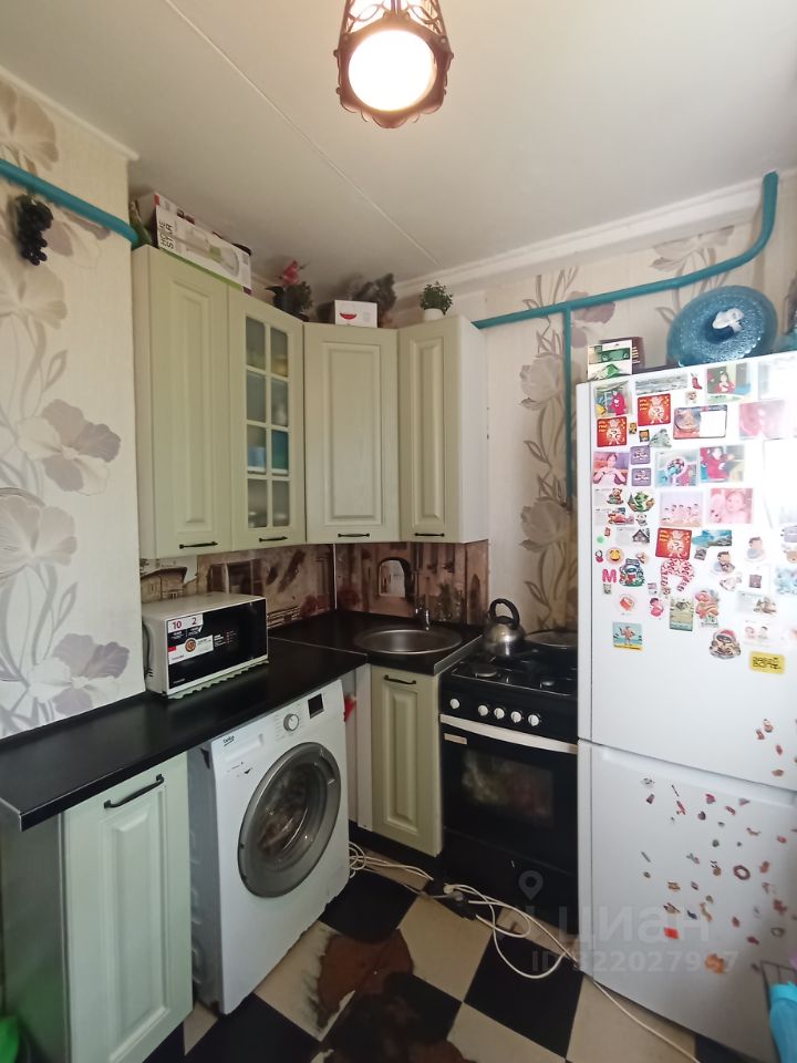 Продажа 2-комн квартиры на вторичном рынке Бухарестская улица, 9