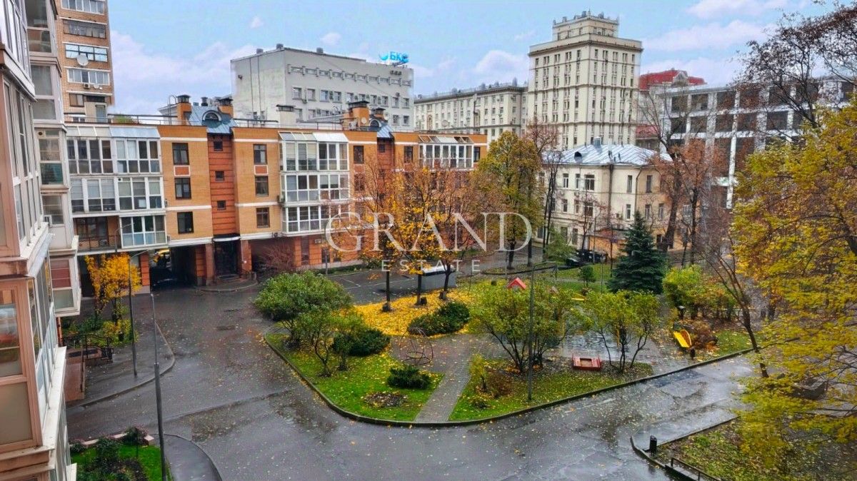 Продажа 3-комн квартиры на вторичном рынке улица Гиляровского, 50