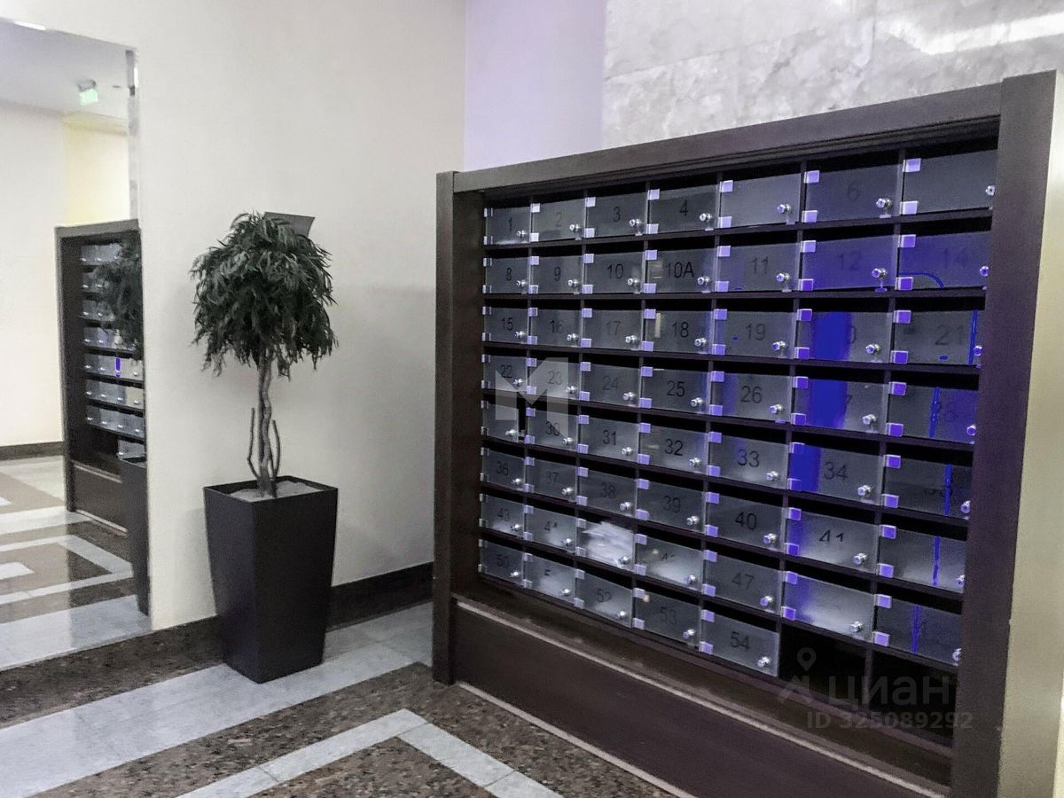 Продажа 4-комн квартиры на вторичном рынке Русаковская улица, 31