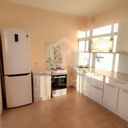 Продажа 1-комн квартиры на вторичном рынке улица Адмирала Черокова,  д. 20 литА