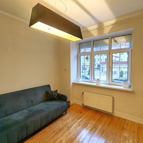 4-комн квартира Королев г, Первомайский мкр, Комаровка мкр,  д. 2