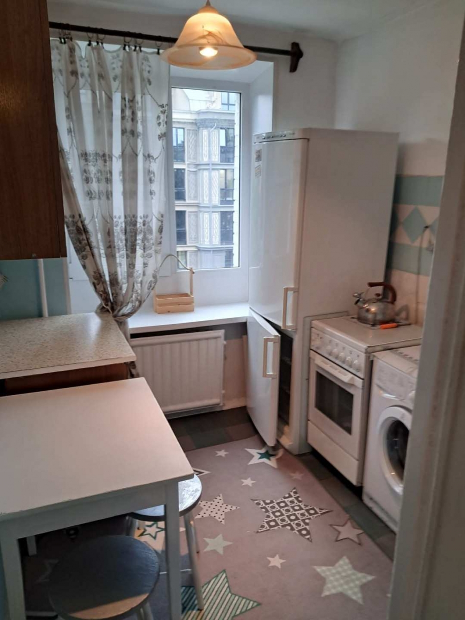 Аренда 1-комн квартиры на вторичном рынке 13-я В.О. линия, 56, литера А