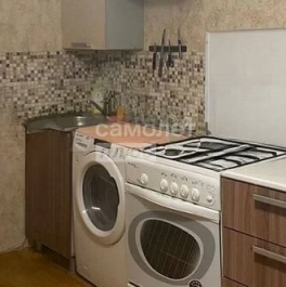 Продажа 1-комн квартиры на вторичном рынке Онежская улица,  д. 12