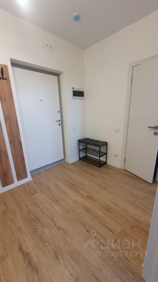 Аренда 1-комн квартиры на вторичном рынке улица 3-я Нововатутинская, 15к3