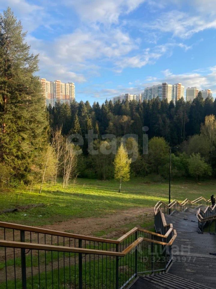 Продажа 2-комн квартиры на вторичном рынке Красногорск, бульвар Космонавтов, 12к1