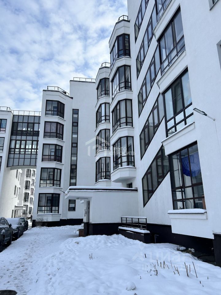 Продажа 1-комн квартиры на вторичном рынке Петергоф, улица Парковая, 20к3с8