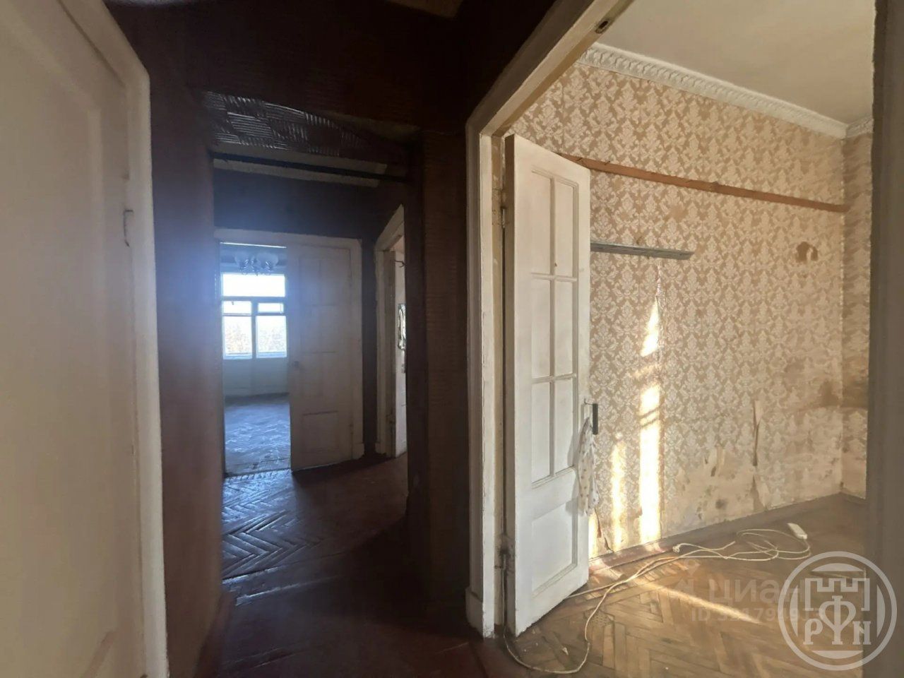 Продажа 3-комн квартиры на вторичном рынке пос. Понтонный, Заводская улица, 2