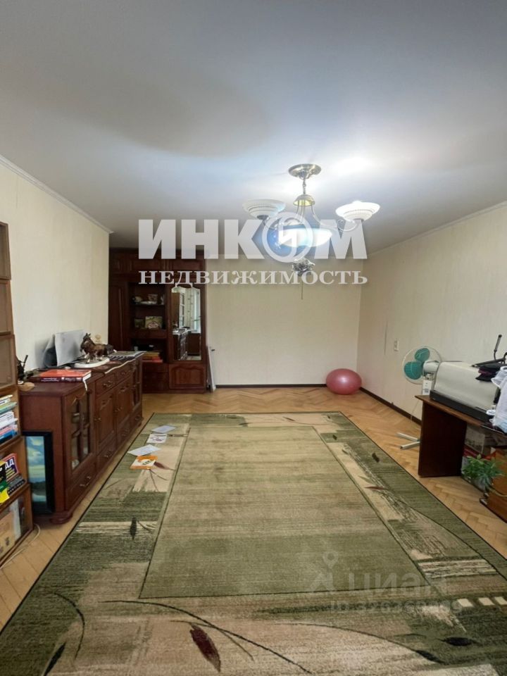 Продажа 2-комн квартиры на вторичном рынке Ферганская улица, 11К2