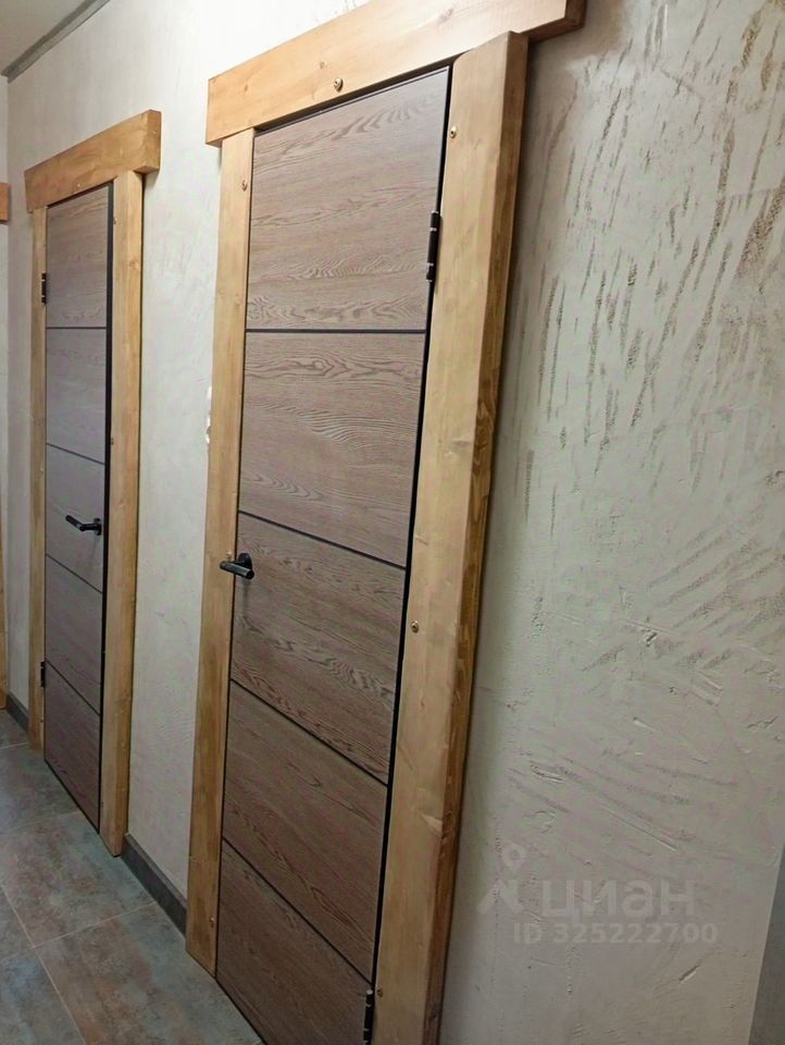 Продажа 3-комн квартиры на вторичном рынке Синявинская улица, 11к4