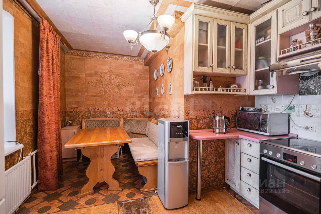 Продажа 4-комн квартиры на вторичном рынке улица Коллонтай, 14К2