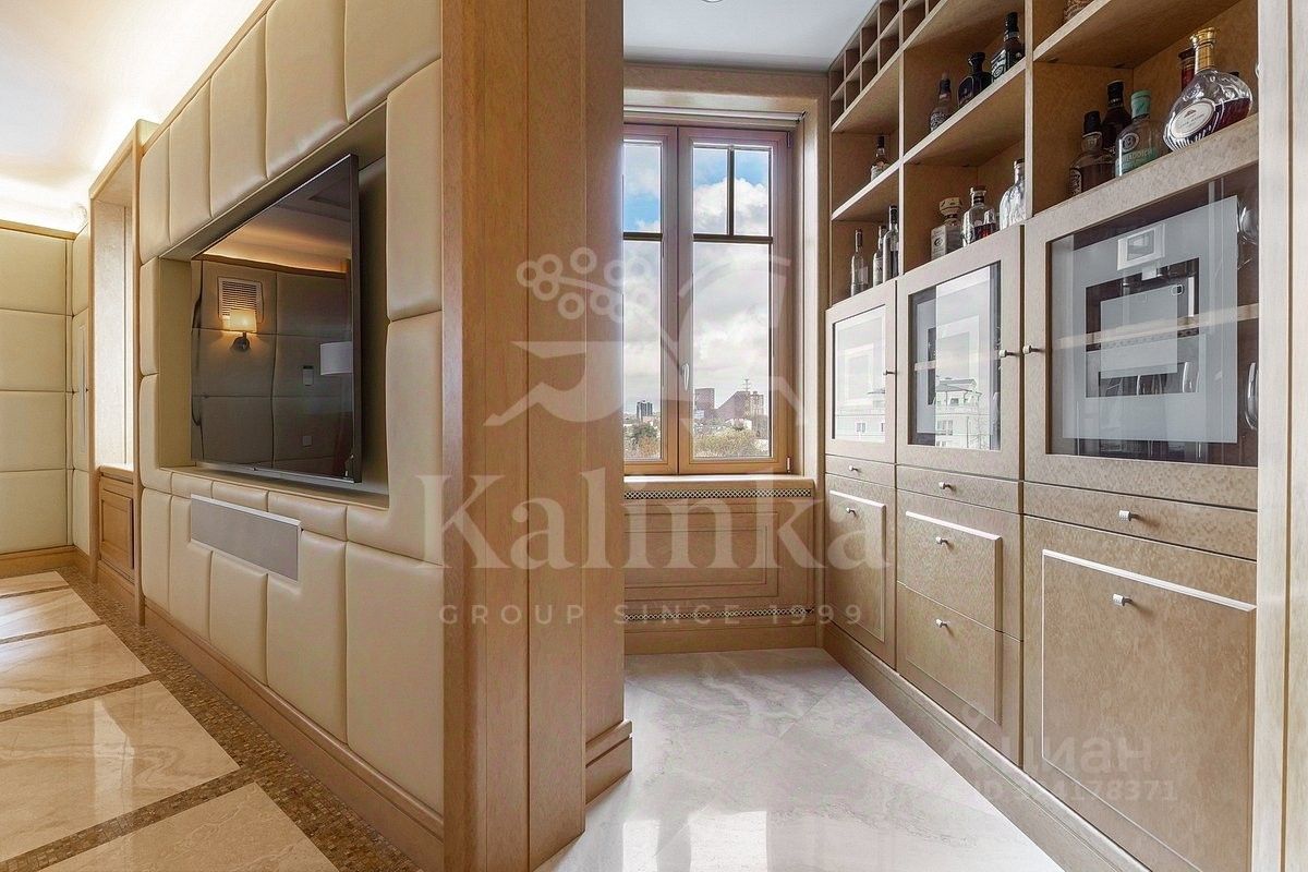 Продажа 6-комн квартиры на вторичном рынке Береговая улица, 6