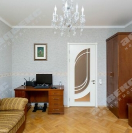 Продажа 2-комн квартиры на вторичном рынке Стачек пр-кт,  д. 79