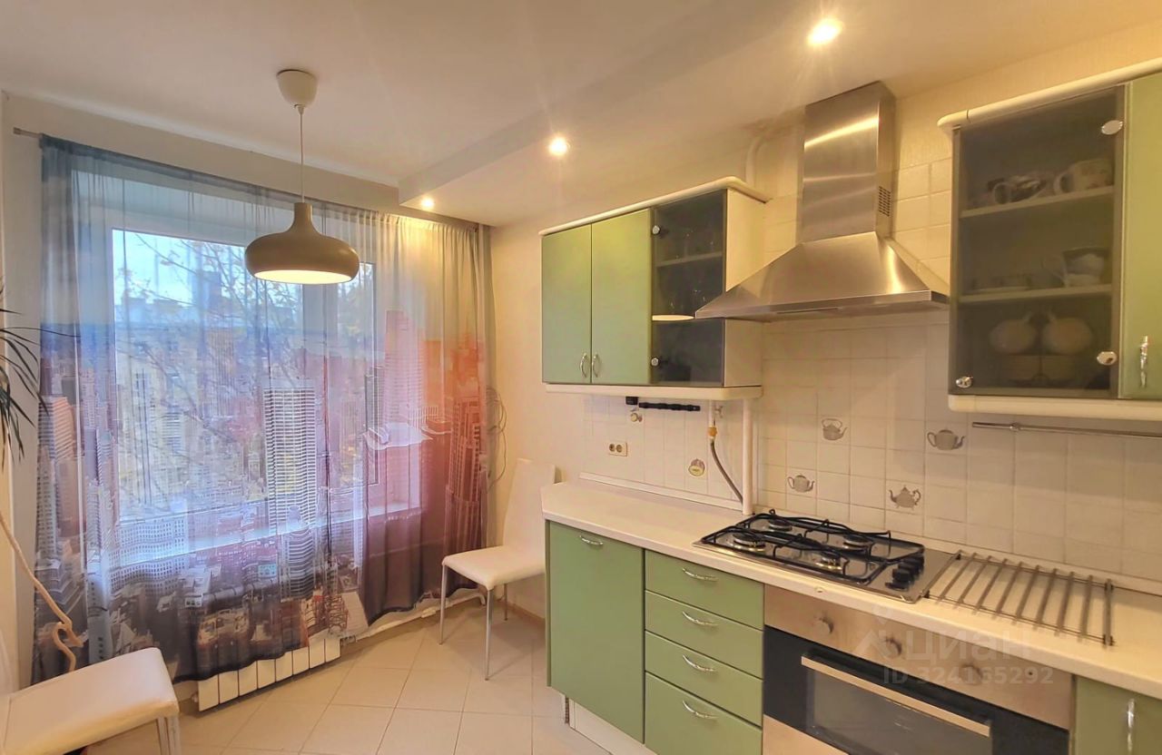 Продажа 2-комн квартиры на вторичном рынке Северный ао, улица 8 Марта, 8к2