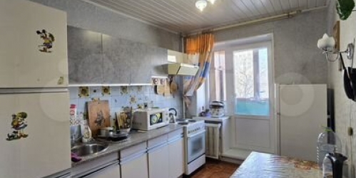 Комната Загребский б-р,  д. 7,  к. 3