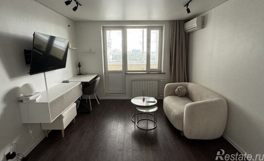 Аренда 1-комн квартиры на вторичном рынке Осенний б-р,  д. 2,  к. 2