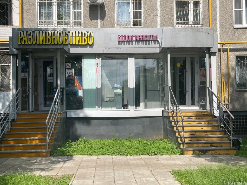 Продажа торгового помещения улица Красного Маяка,  д. 4 к1