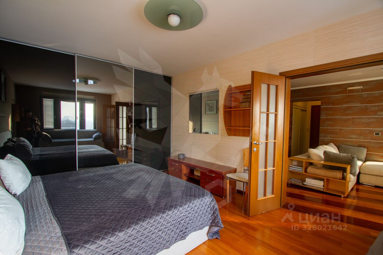 Продажа 3-комн квартиры на вторичном рынке улица Удальцова, 87К3