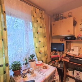 Продажа 1-комн квартиры на вторичном рынке улица Довженко,  д. 6