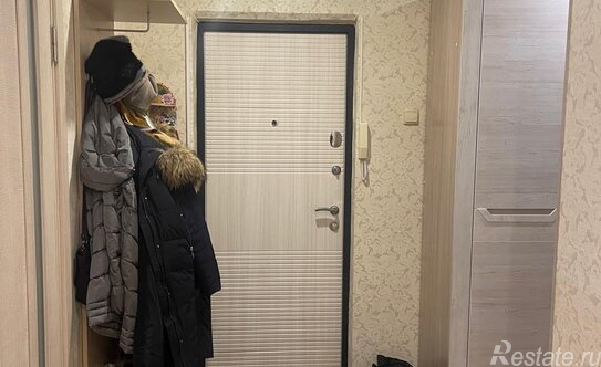 Продажа 1-комн квартиры на вторичном рынке Гатчина, ул Рощинская,  д. 3а