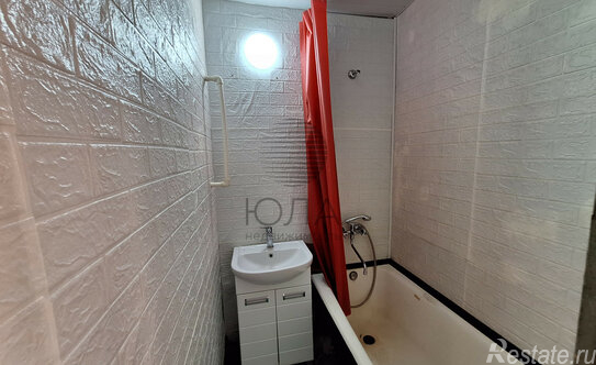 Продажа 2-комн квартиры на вторичном рынке Суздальский пр-кт,  д. 67 к1