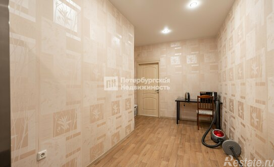 Продажа 5-комн квартиры на вторичном рынке Полозова улица,  д. 6/17