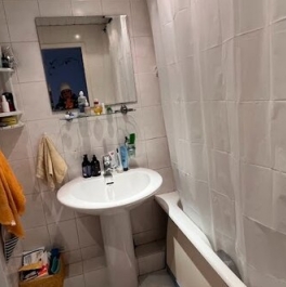 Продажа 2-комн квартиры на вторичном рынке Суворовская улица,  д. 22