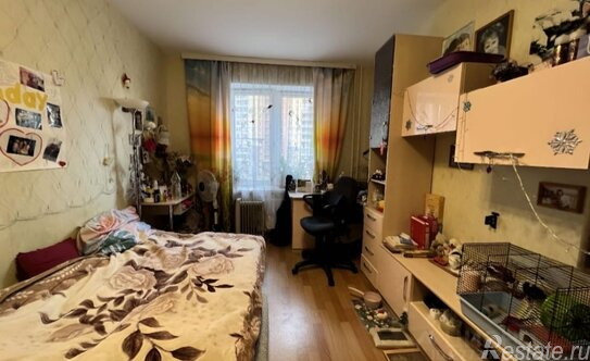 Продажа 2-комн квартиры на вторичном рынке улица Валерия Гаврилина,  д. 13 к1 с1