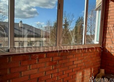 Продажа 1-комн квартиры на вторичном рынке Луга, пр-кт Урицкого,  д. 76