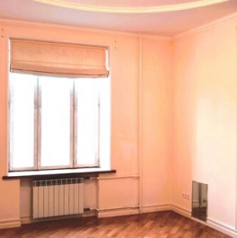 Продажа 4-комн квартиры на вторичном рынке улица Красуцкого