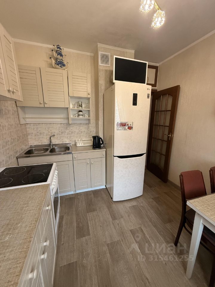 Аренда 2-комн квартиры на вторичном рынке 2-я Вольская улица, 20