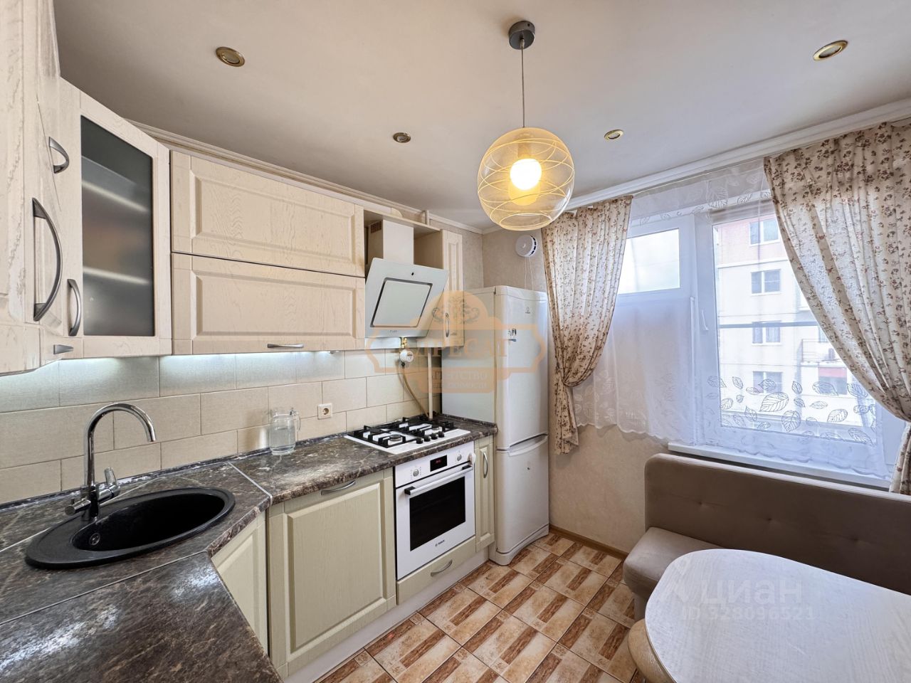 Продажа 3-комн квартиры на вторичном рынке Петергоф г, Ропшинское ш,  д. 13