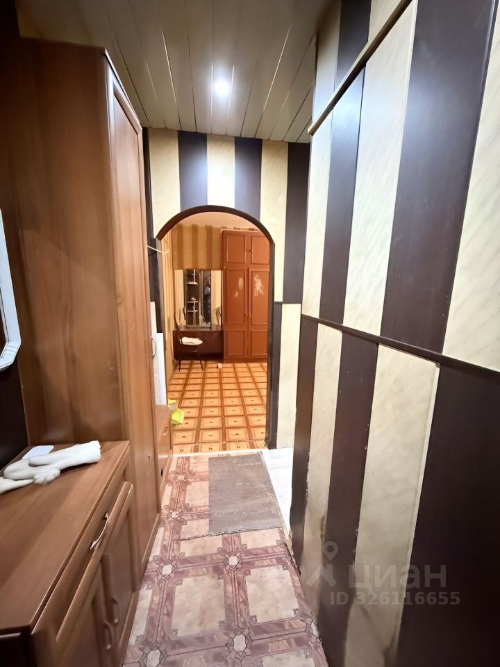 Продажа 2-комн квартиры на вторичном рынке Кириши, проспект Героев, 6