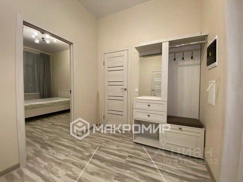 Аренда 2-комн квартиры на вторичном рынке улица Александра Матросова, 1