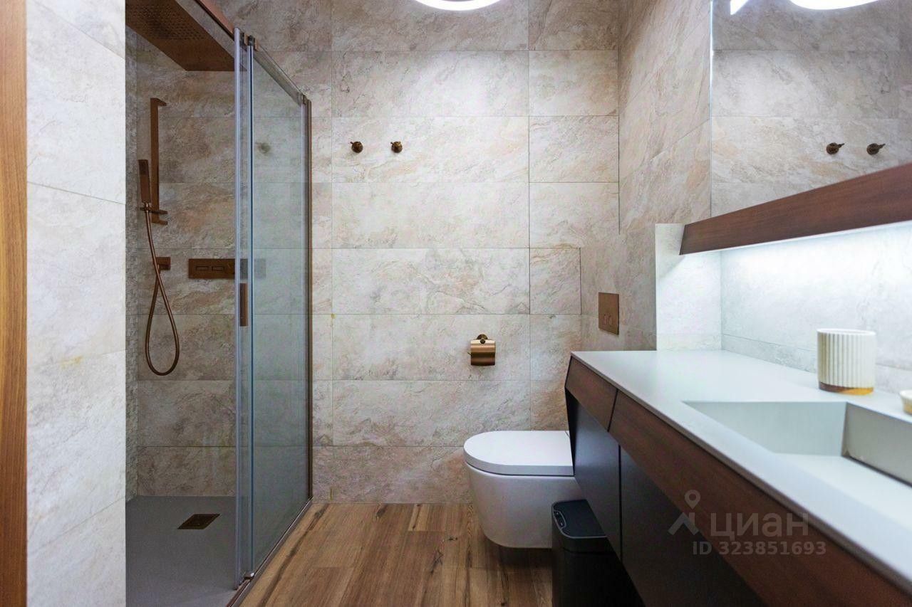 Продажа 2-комн квартиры на вторичном рынке Мосфильмовская улица, 1А