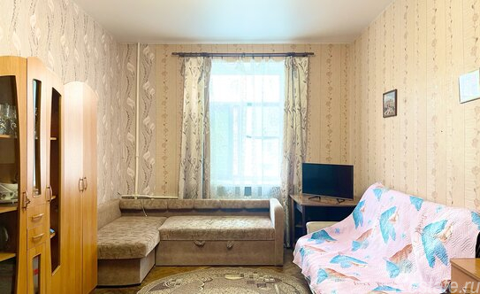 Продажа 4-комн квартиры на вторичном рынке Заневский пр-кт,  д. 7/7