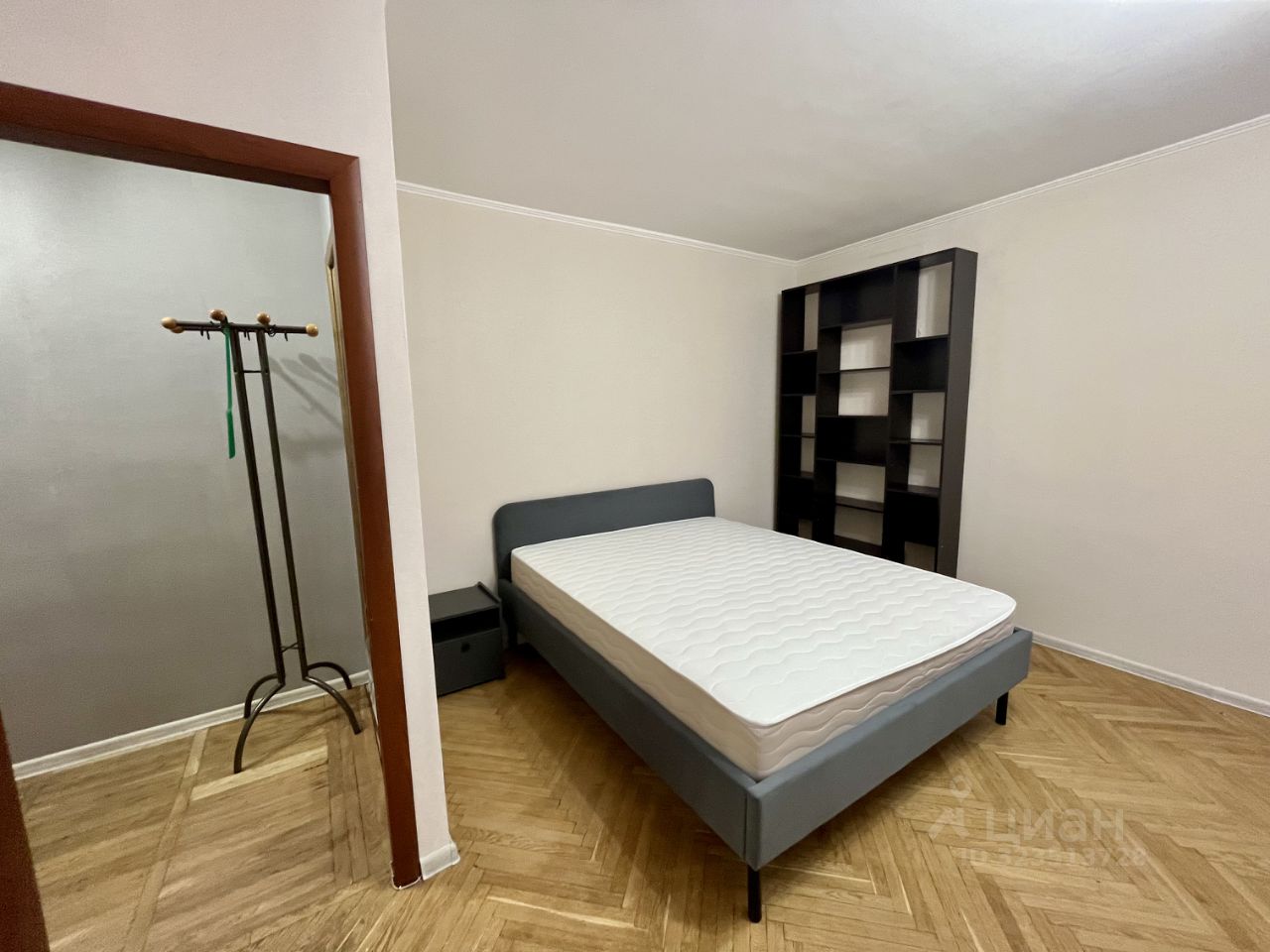 Продажа 2-комн квартиры на вторичном рынке улица Малые Каменщики, 18К2