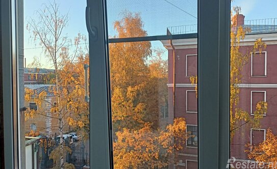 Продажа 3-комн квартиры на вторичном рынке Кронштадт г, Флотская ул,  д. 7