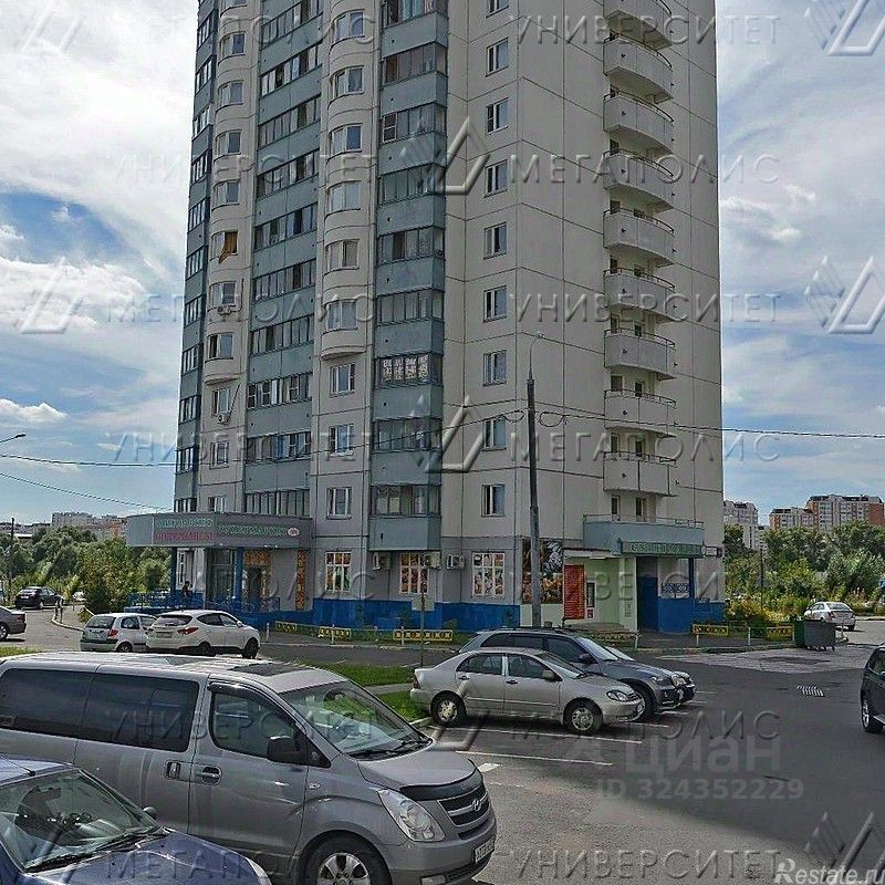 Продажа торгового помещения Лухмановская улица,  д. 18
