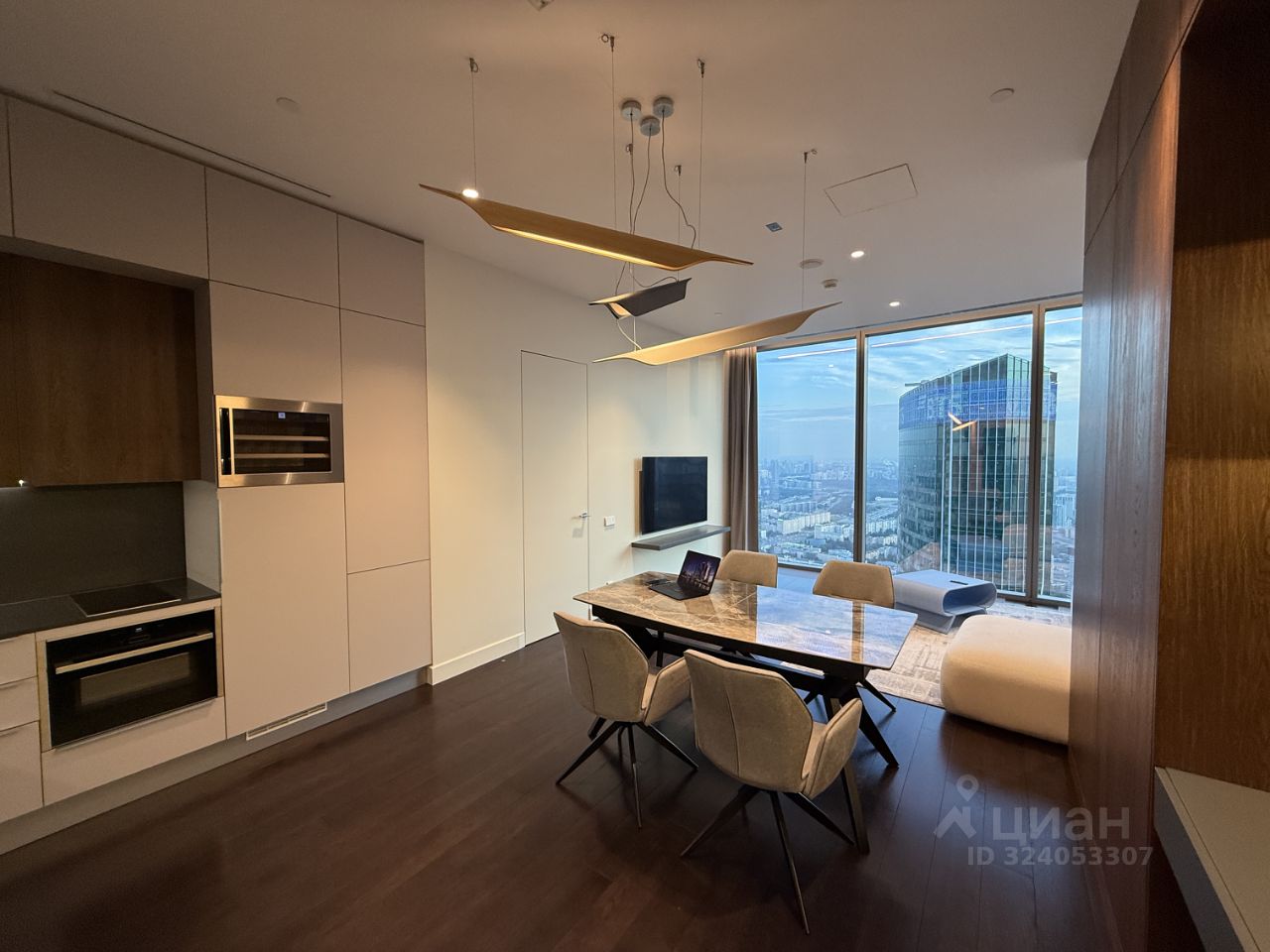 Продажа 2-комн квартиры на вторичном рынке набережная Пресненская, 12