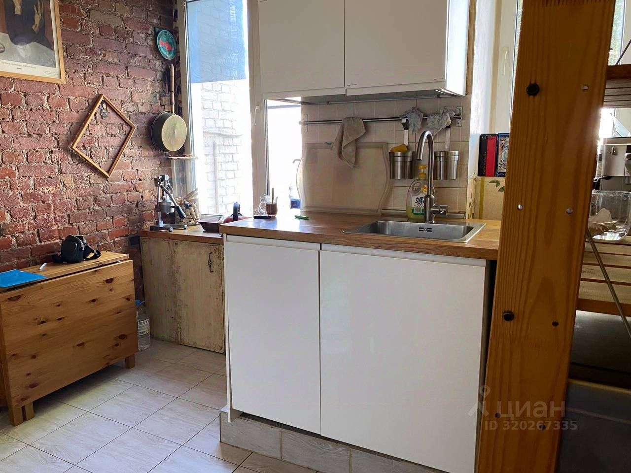 Продажа 3-комн квартиры на вторичном рынке Новорязанская улица, 31/7С6