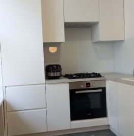 Продажа 4-комн квартиры на вторичном рынке Лахтинская улица,  д. 25Б