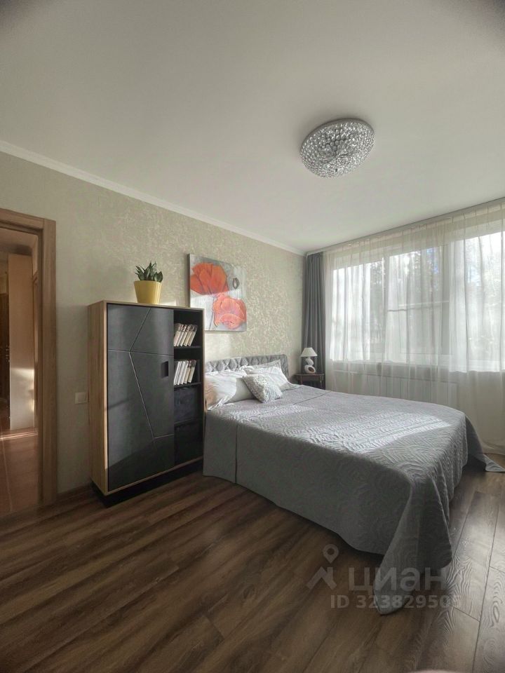 Продажа 2-комн квартиры на вторичном рынке Байконурская улица, 15