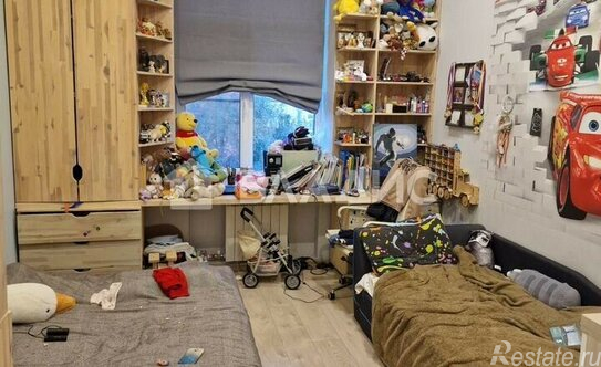 Продажа 2-комн квартиры на вторичном рынке улица Стахановцев,  д. 10 к3