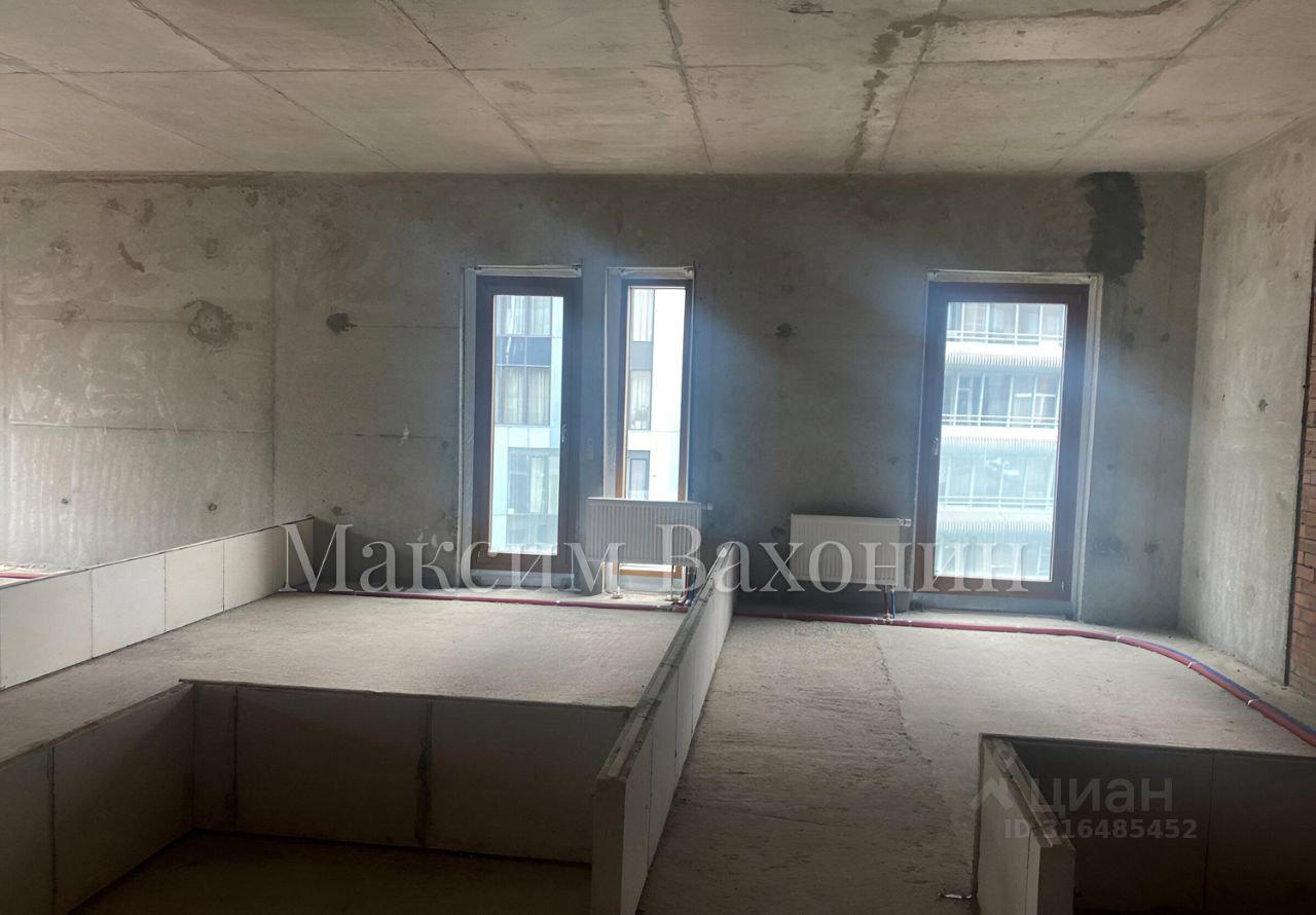 Продажа 4-комн квартиры на вторичном рынке улица Усачева, 13