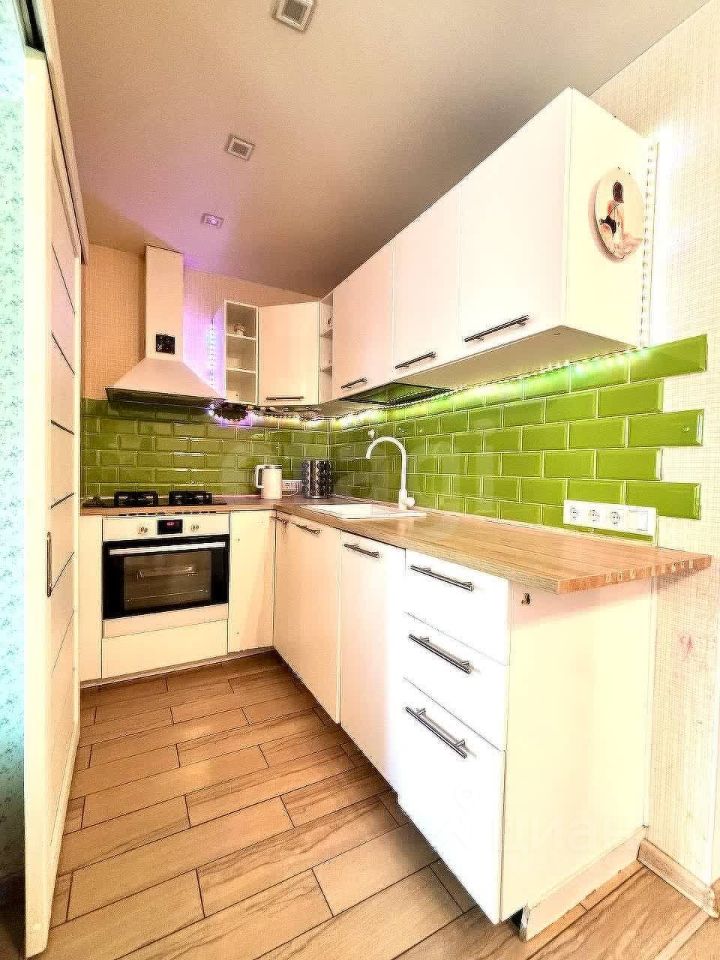 Продажа 2-комн квартиры на вторичном рынке Измайловское шоссе,  д. 17