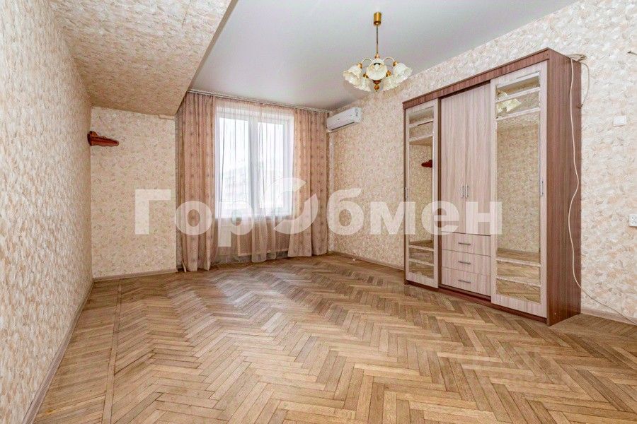 Продажа 2-комн квартиры на вторичном рынке улица Куусинена, 11к1