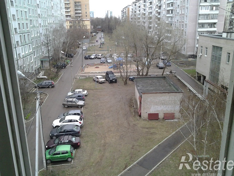 Продажа 1-комн квартиры на вторичном рынке Весенняя ул, Серпухов г ,  д. 4